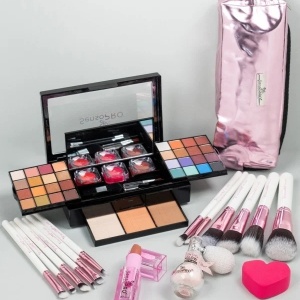 Set Machiaj Beauty Lust SensoPRO Milano + CADOURI - Img 2